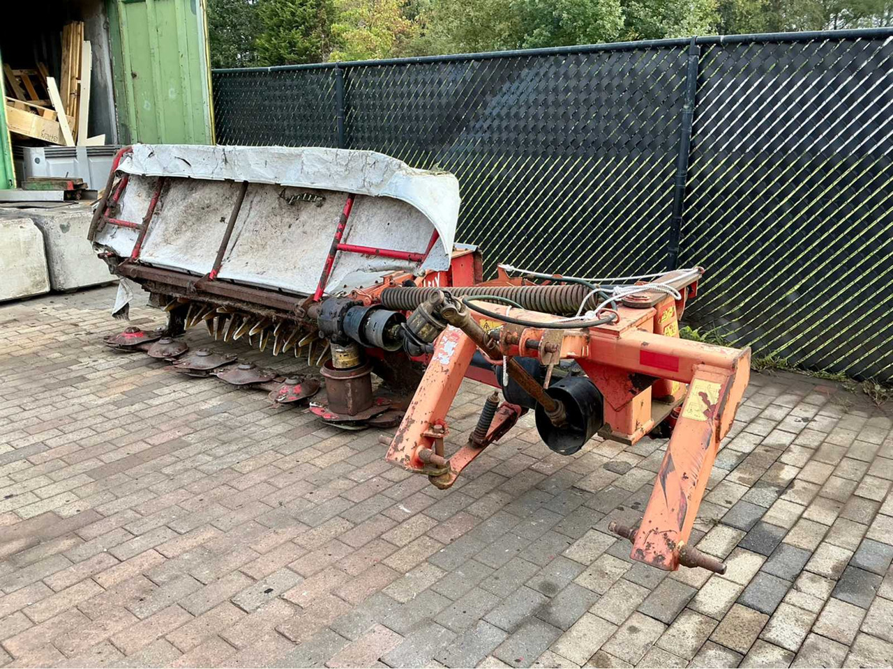 Lely 240TC - Tárcsás borona: 1 kép. Lely 240TC - Tárcsás borona: 1 kép.