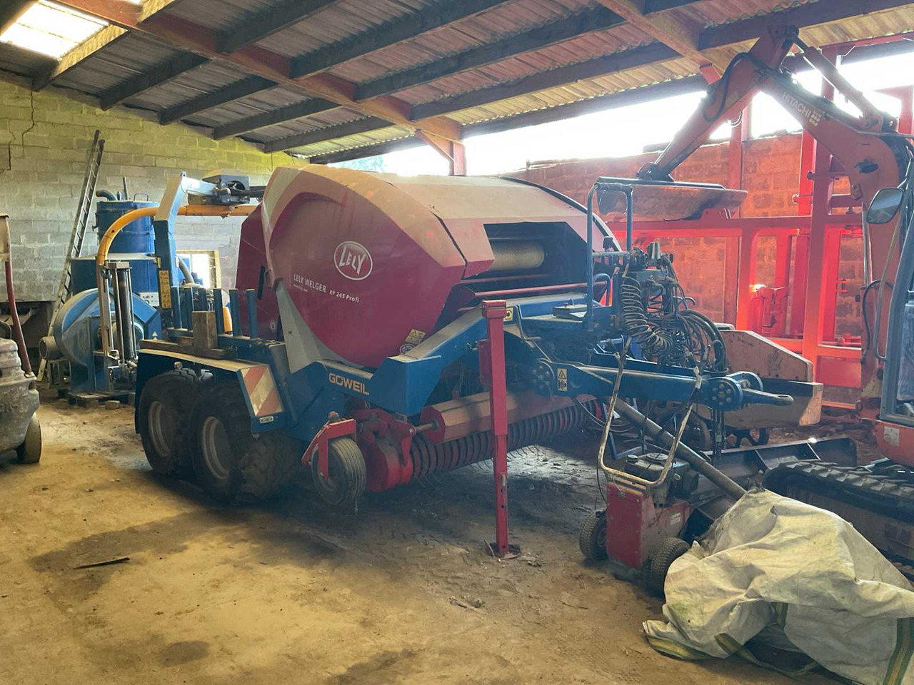 Lely RP 245 Profi - Bálázó: 1 kép. Lely RP 245 Profi - Bálázó: 1 kép.