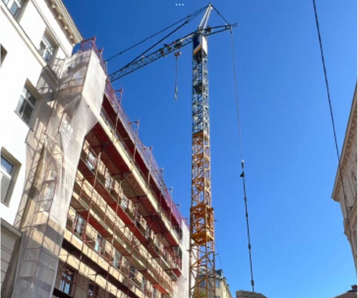 Liebherr 81 K - Toronydaru: 1 kép. Liebherr 81 K - Toronydaru: 1 kép.