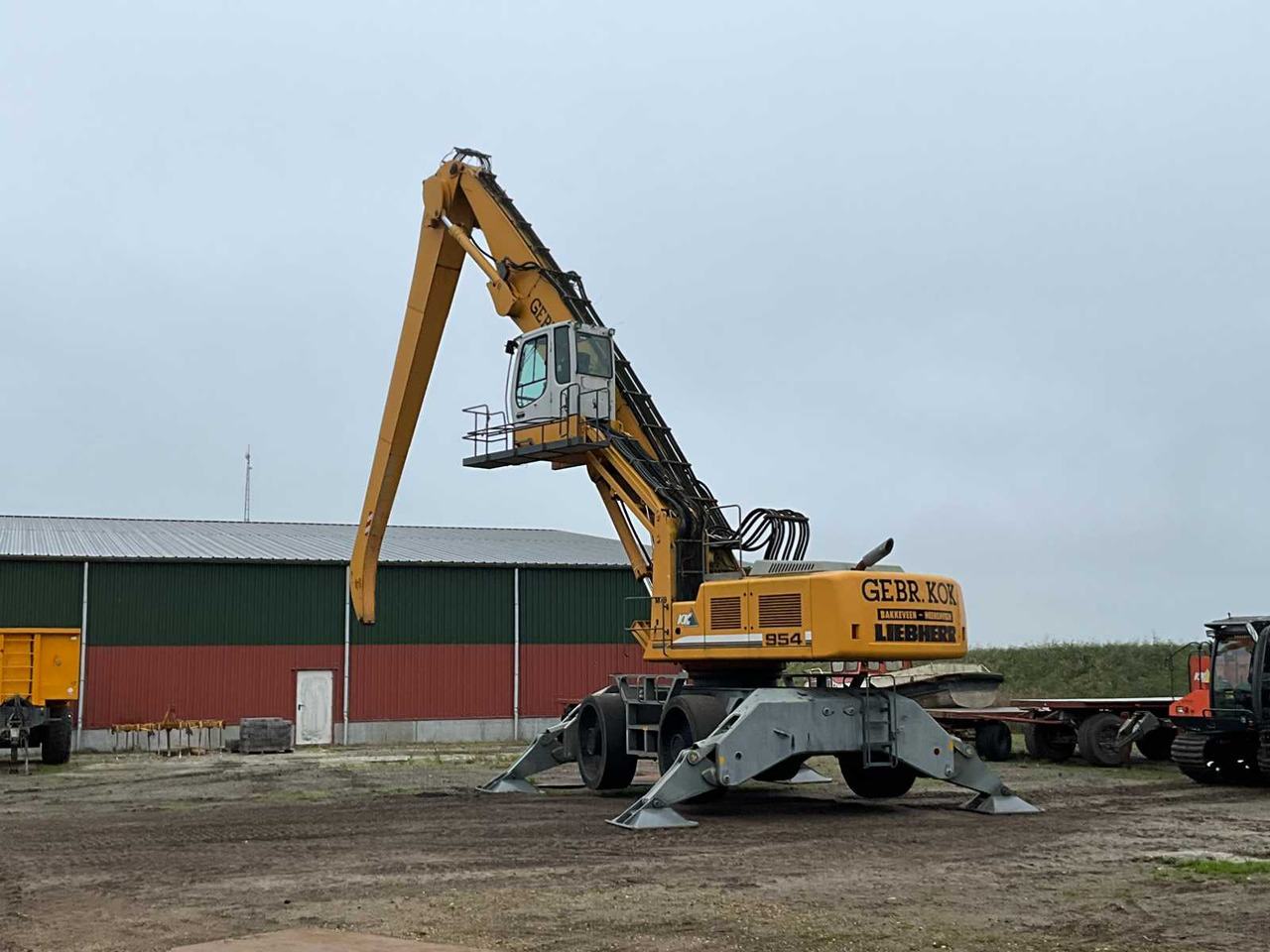 Liebherr A954C HD Litronic - Gumikerekes kotró: 1 kép. Liebherr A954C HD Litronic - Gumikerekes kotró: 1 kép.