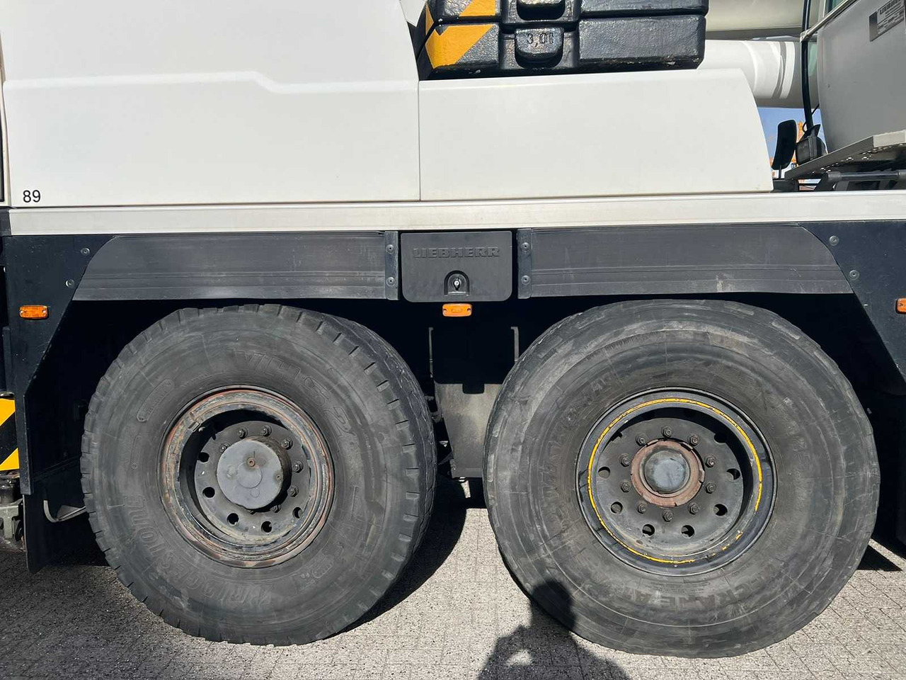 Liebherr LTM1060/2 - Daru: 4 kép. Liebherr LTM1060/2 - Daru: 4 kép.