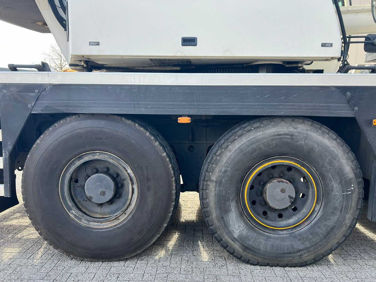 Liebherr LTM1060/2 - Daru: 5 kép. Liebherr LTM1060/2 - Daru: 5 kép.