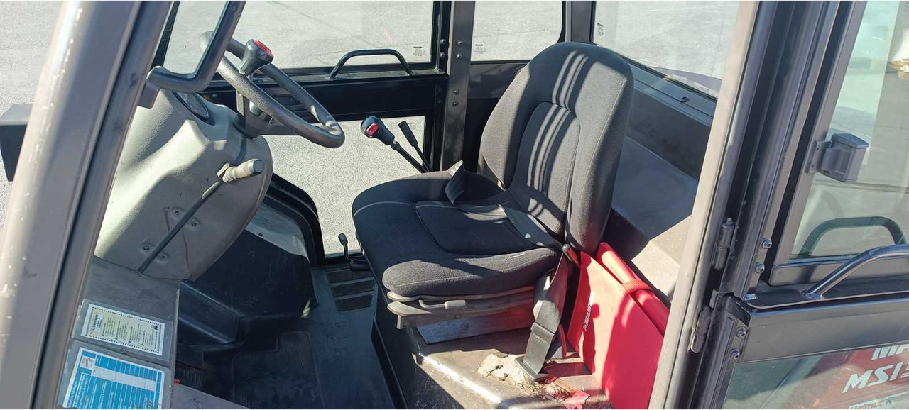 MANITOU - MSI 30 4ST3A - FORKLIFT TRUCKS - 2015 - Villás targonca: 5 kép. MANITOU - MSI 30 4ST3A - FORKLIFT TRUCKS - 2015 - Villás targonca: 5 kép.
