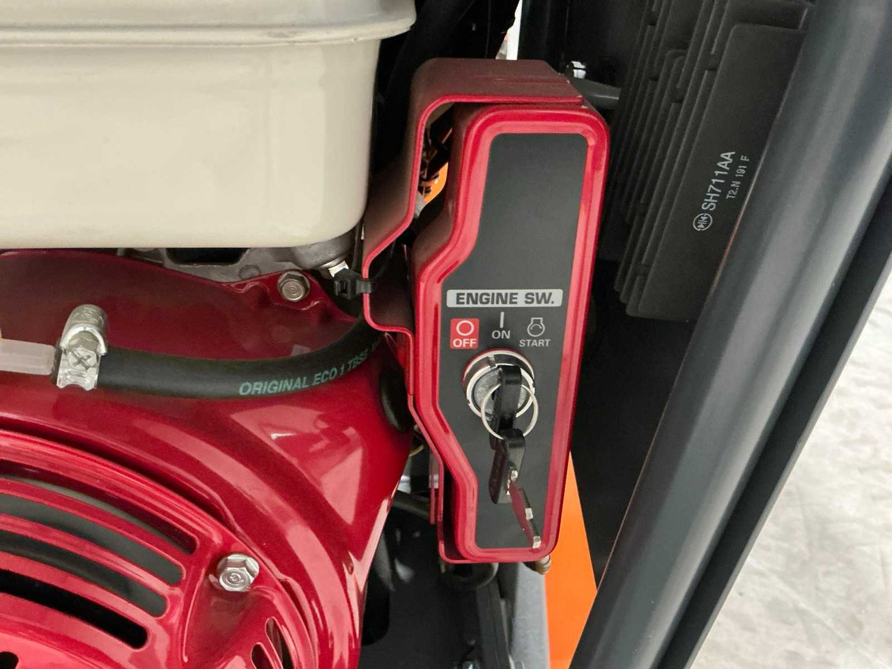 Dömper MCH H780LT: 17 kép.