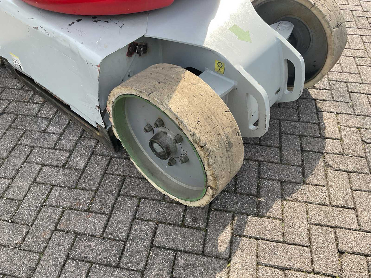 Emelő Manitou 120 aetj: 10 kép.