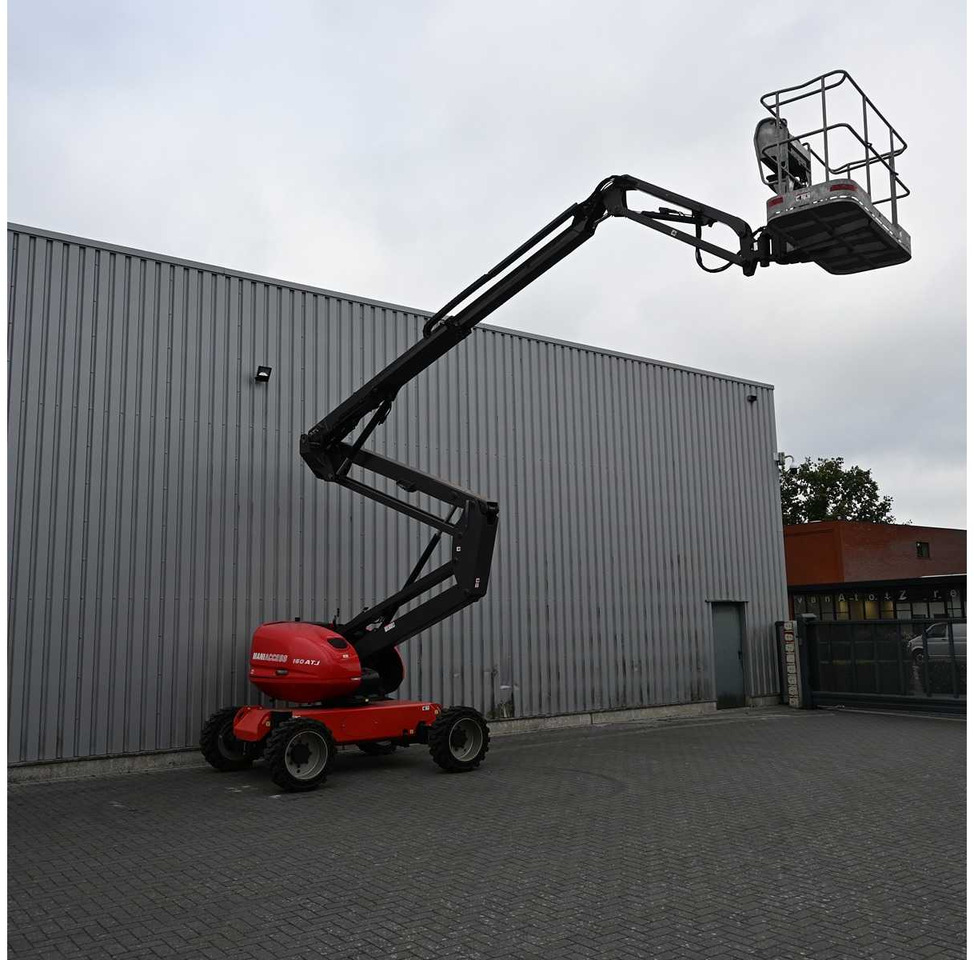 Emelő Manitou ATJ160 E3: 8 kép. Emelő Manitou ATJ160 E3: 8 kép.