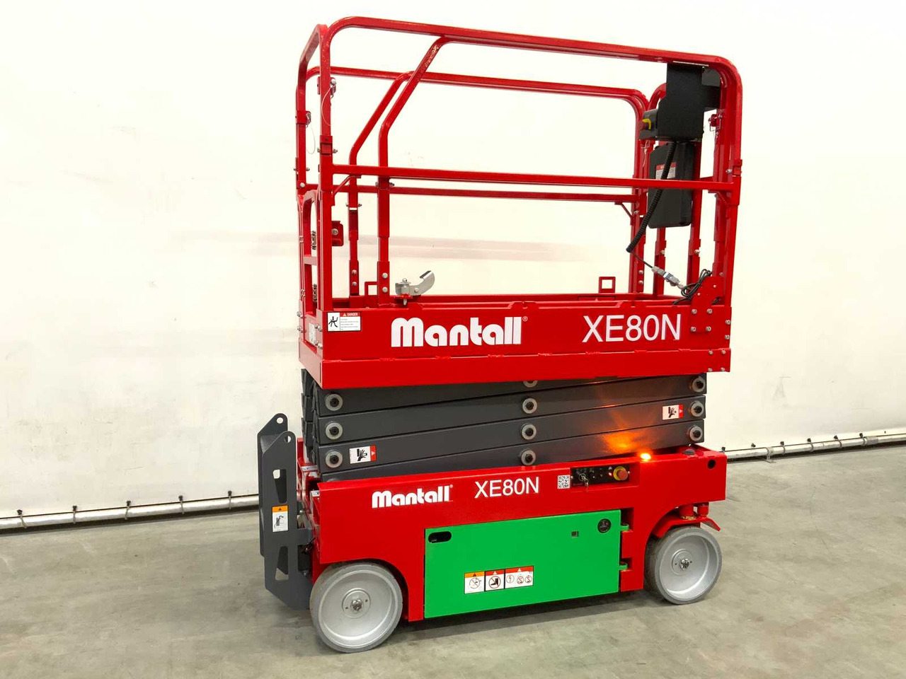 Mantall XE80N - Emelő: 2 kép. Mantall XE80N - Emelő: 2 kép.