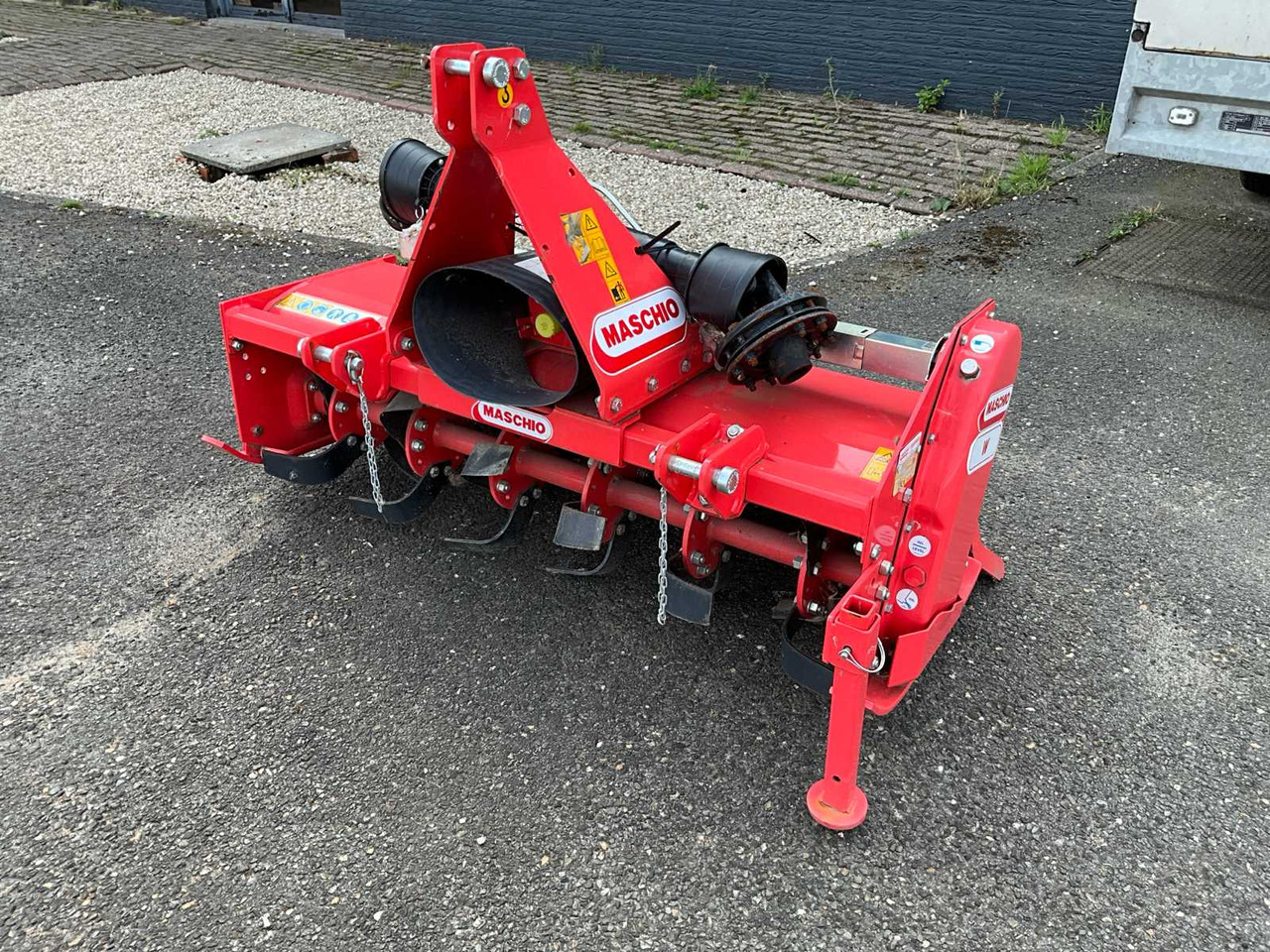 Maschio W125 - Talajmaró: 1 kép. Maschio W125 - Talajmaró: 1 kép.