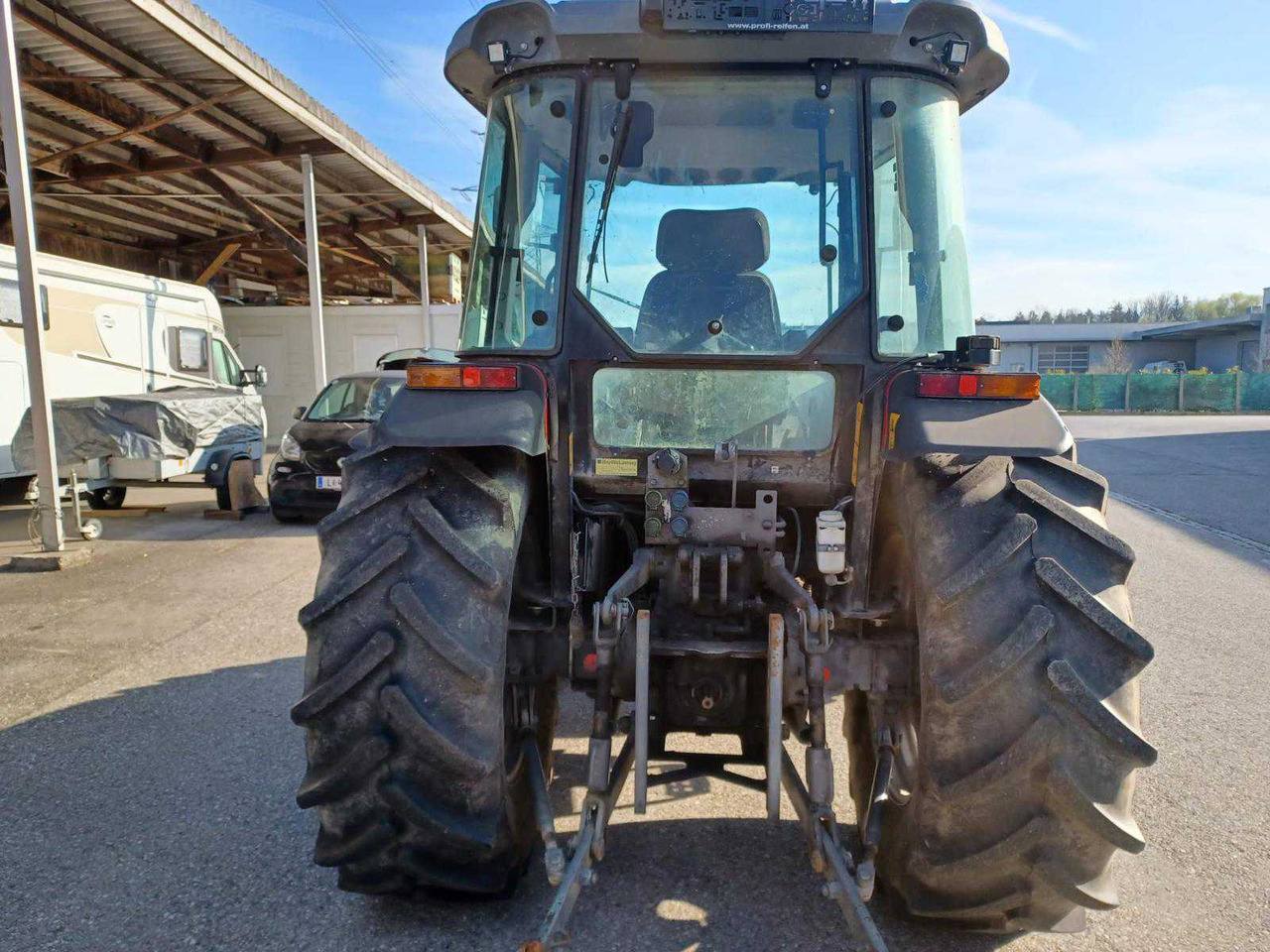 Massey Ferguson MF3630 - Traktor: 3 kép. Massey Ferguson MF3630 - Traktor: 3 kép.