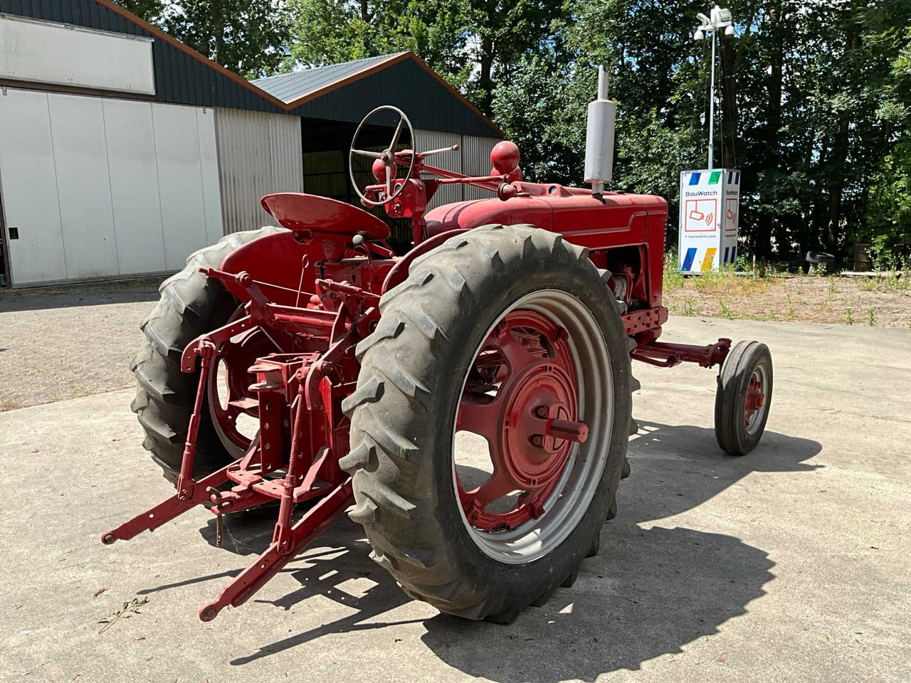 Mc cormick Farmall Super BMD - Traktor: 3 kép. Mc cormick Farmall Super BMD - Traktor: 3 kép.