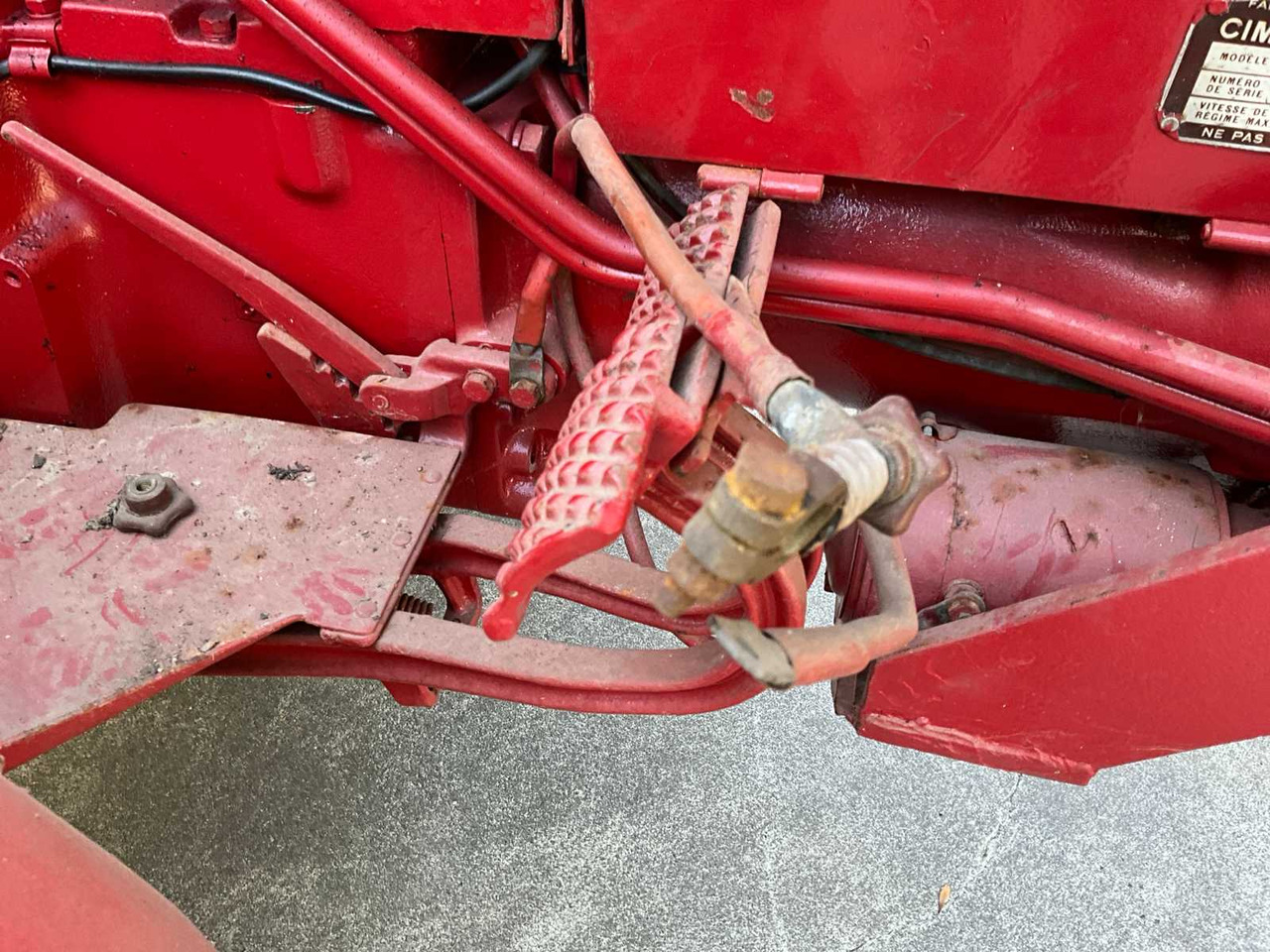 Traktor Mc cormick Super FCC U “Benzine”: 16 kép.