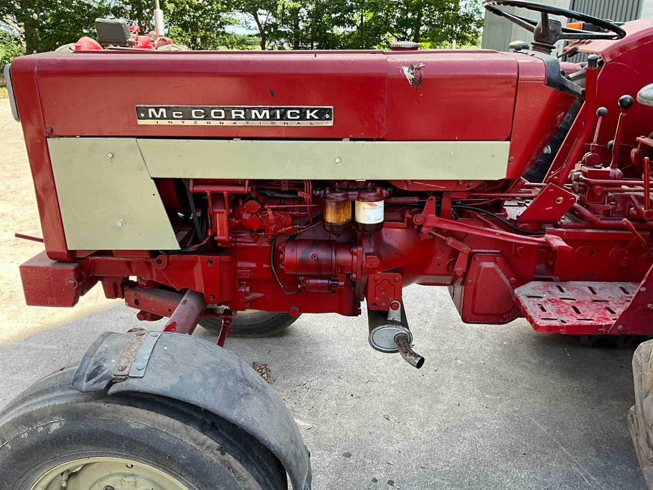 Mc cormick international 423 - Traktor: 5 kép. Mc cormick international 423 - Traktor: 5 kép.