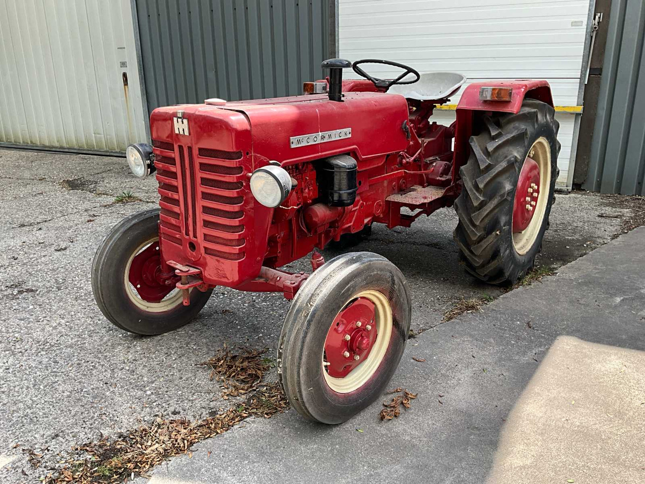 Mc cormick international D-439 - Traktor: 1 kép. Mc cormick international D-439 - Traktor: 1 kép.