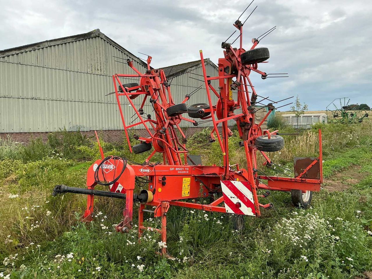 Kuhn GF 8501 T0 Digidrive - Mezőgazdasági gépek: 1 kép. Kuhn GF 8501 T0 Digidrive - Mezőgazdasági gépek: 1 kép.