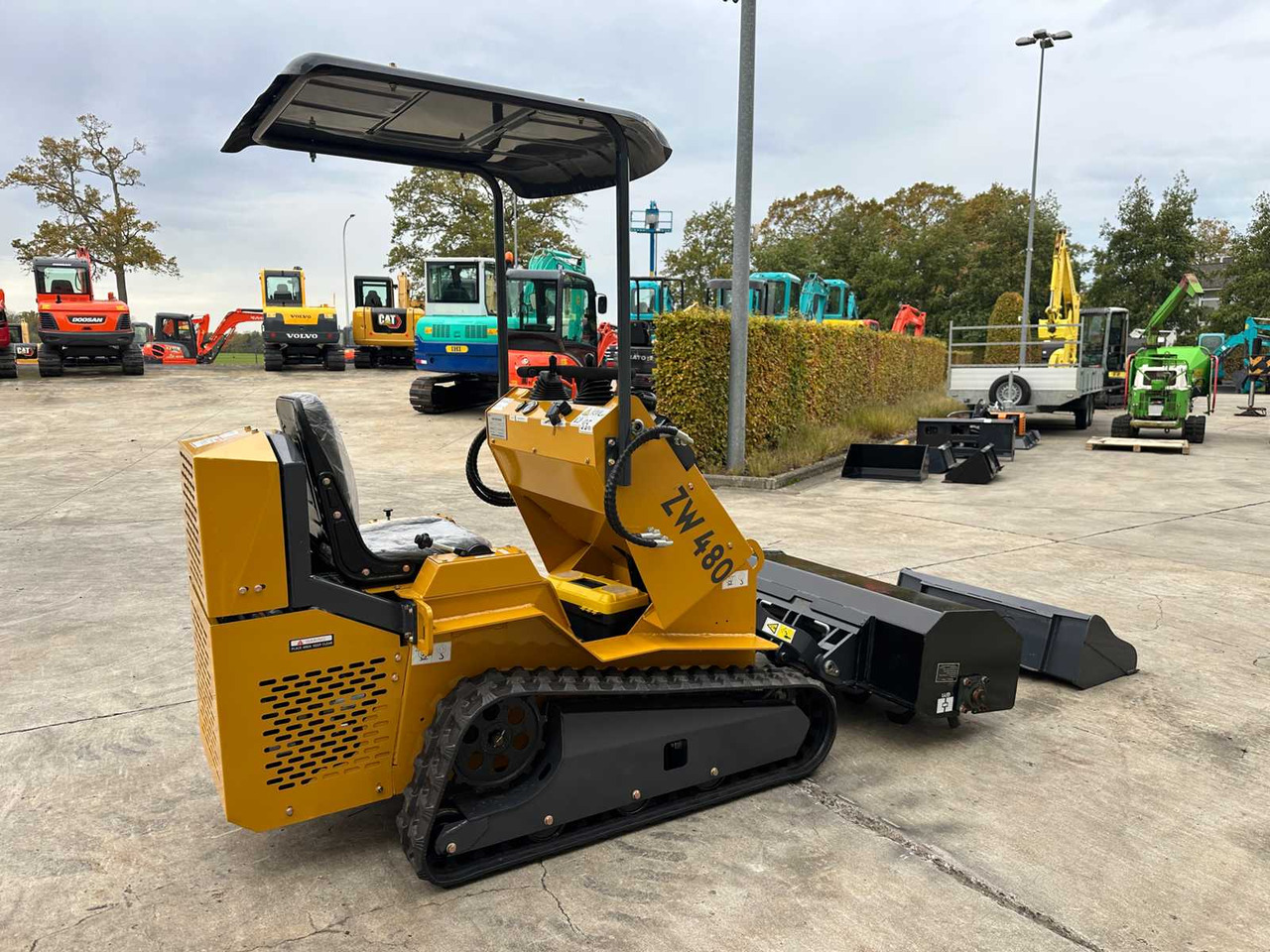 NEWRICK - 2025 - ZW480 - SKID STEER LOADER - Kompakt lánctalpas rakodó: 3 kép. NEWRICK - 2025 - ZW480 - SKID STEER LOADER - Kompakt lánctalpas rakodó: 3 kép.