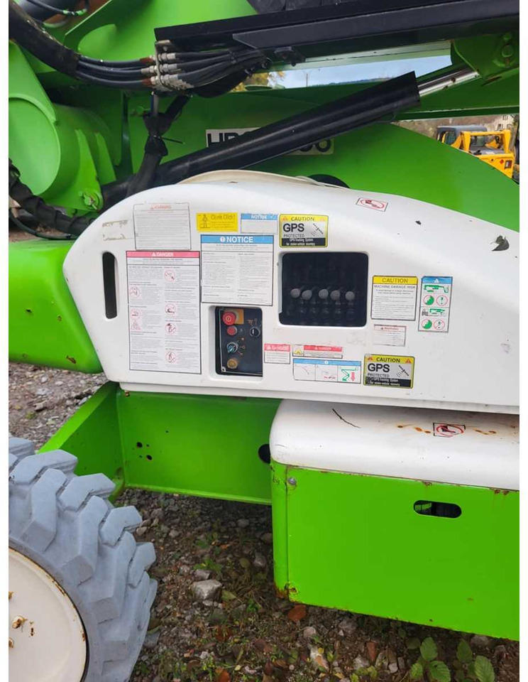 NIFTYLIFT - 2008 - HR21 - AERIAL WORK PLATFORM - Emelő: 3 kép. NIFTYLIFT - 2008 - HR21 - AERIAL WORK PLATFORM - Emelő: 3 kép.