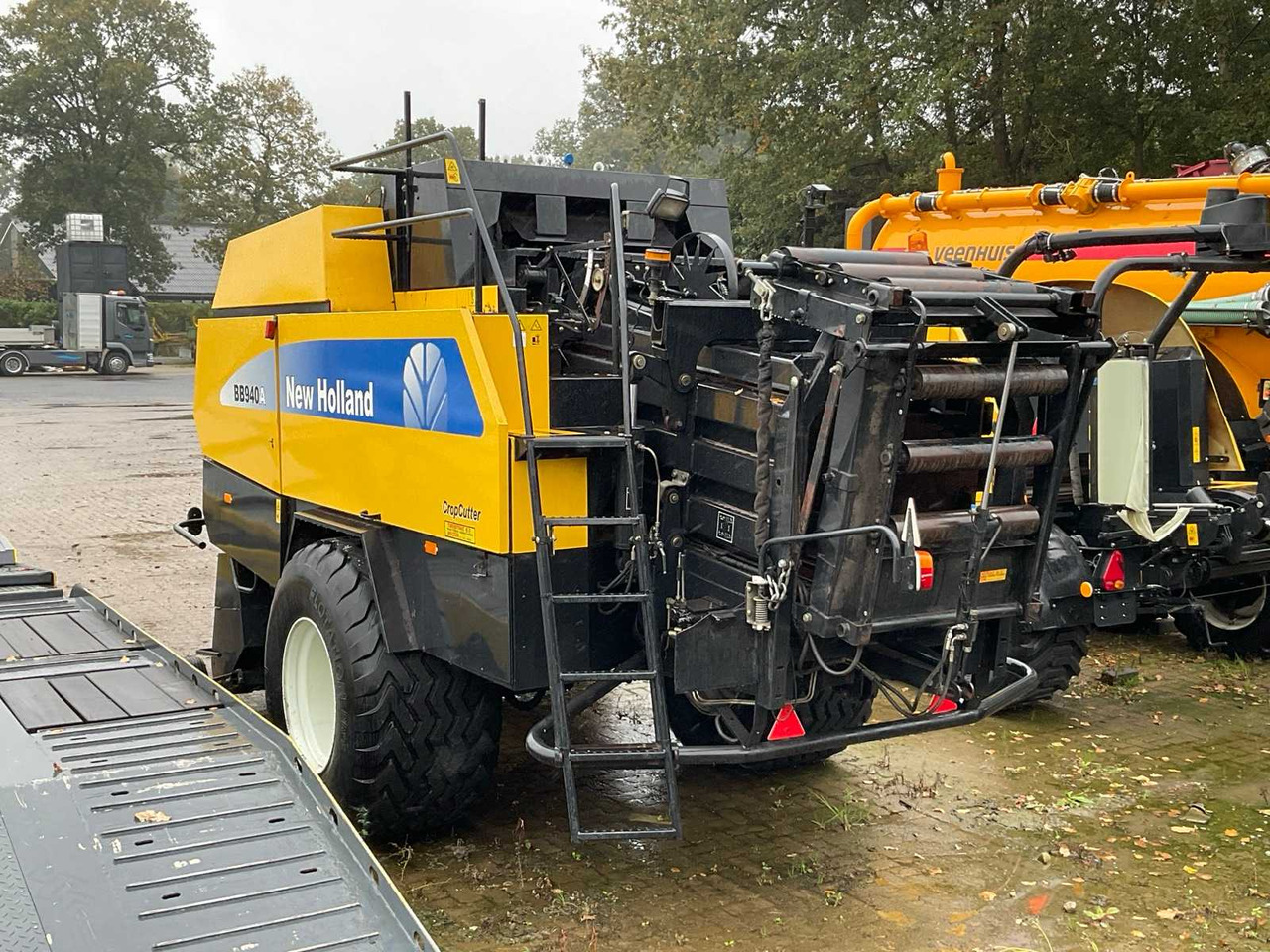 New Holland BB940R - Kocka bálázó: 3 kép. New Holland BB940R - Kocka bálázó: 3 kép.