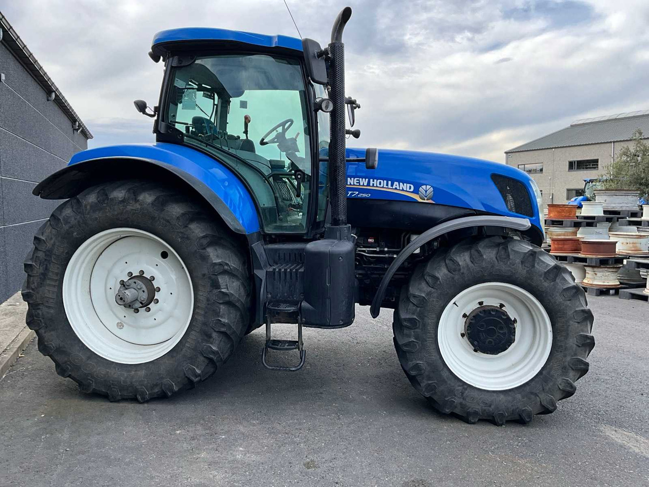 New Holland T7.250 - Traktor: 4 kép. New Holland T7.250 - Traktor: 4 kép.