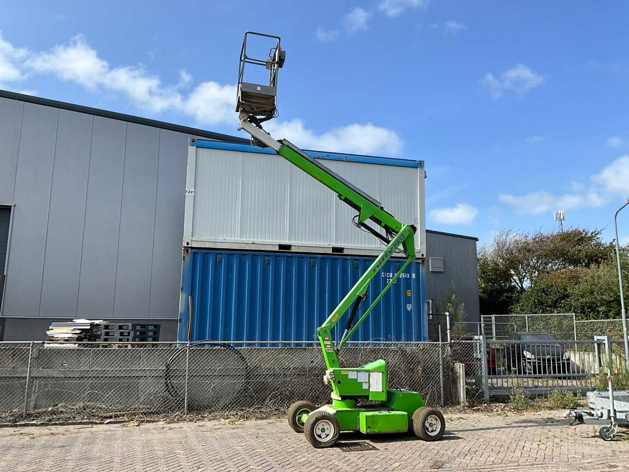 Niftylift HR12 NDE heightrider 12 - Emelő: 5 kép. Niftylift HR12 NDE heightrider 12 - Emelő: 5 kép.