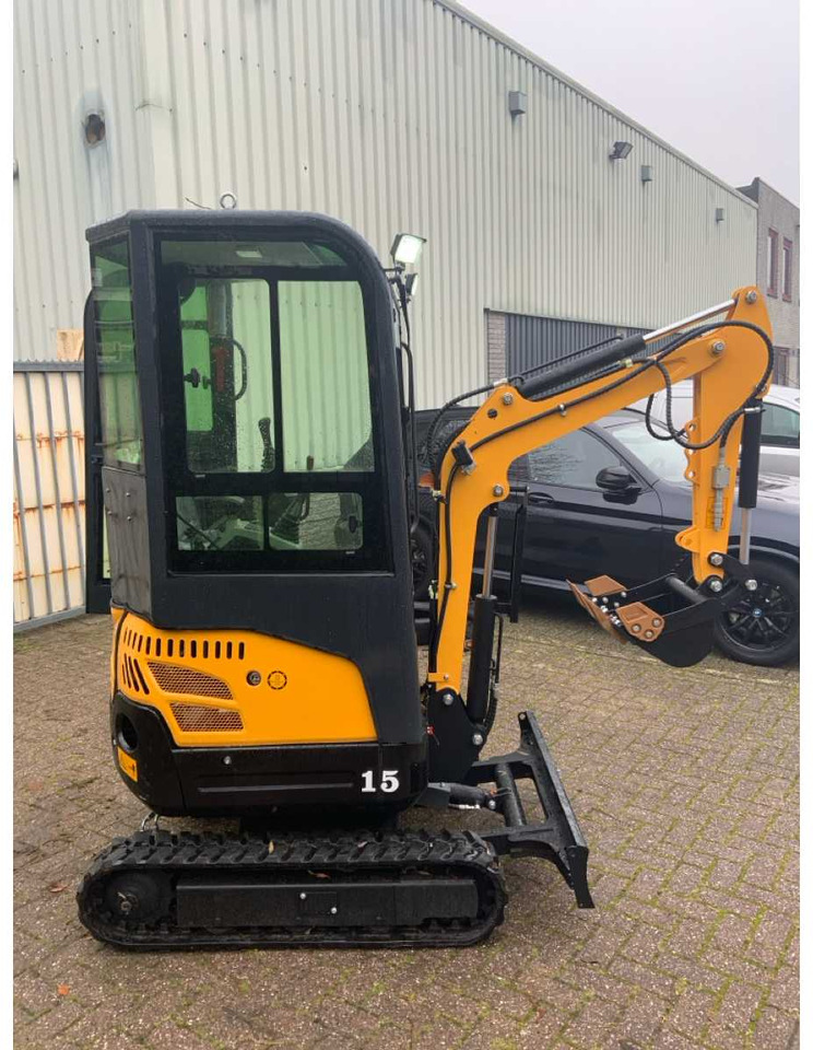 Nuoman Machinery Crawler Excavator NM-E15 - Minikotró: 5 kép. Nuoman Machinery Crawler Excavator NM-E15 - Minikotró: 5 kép.