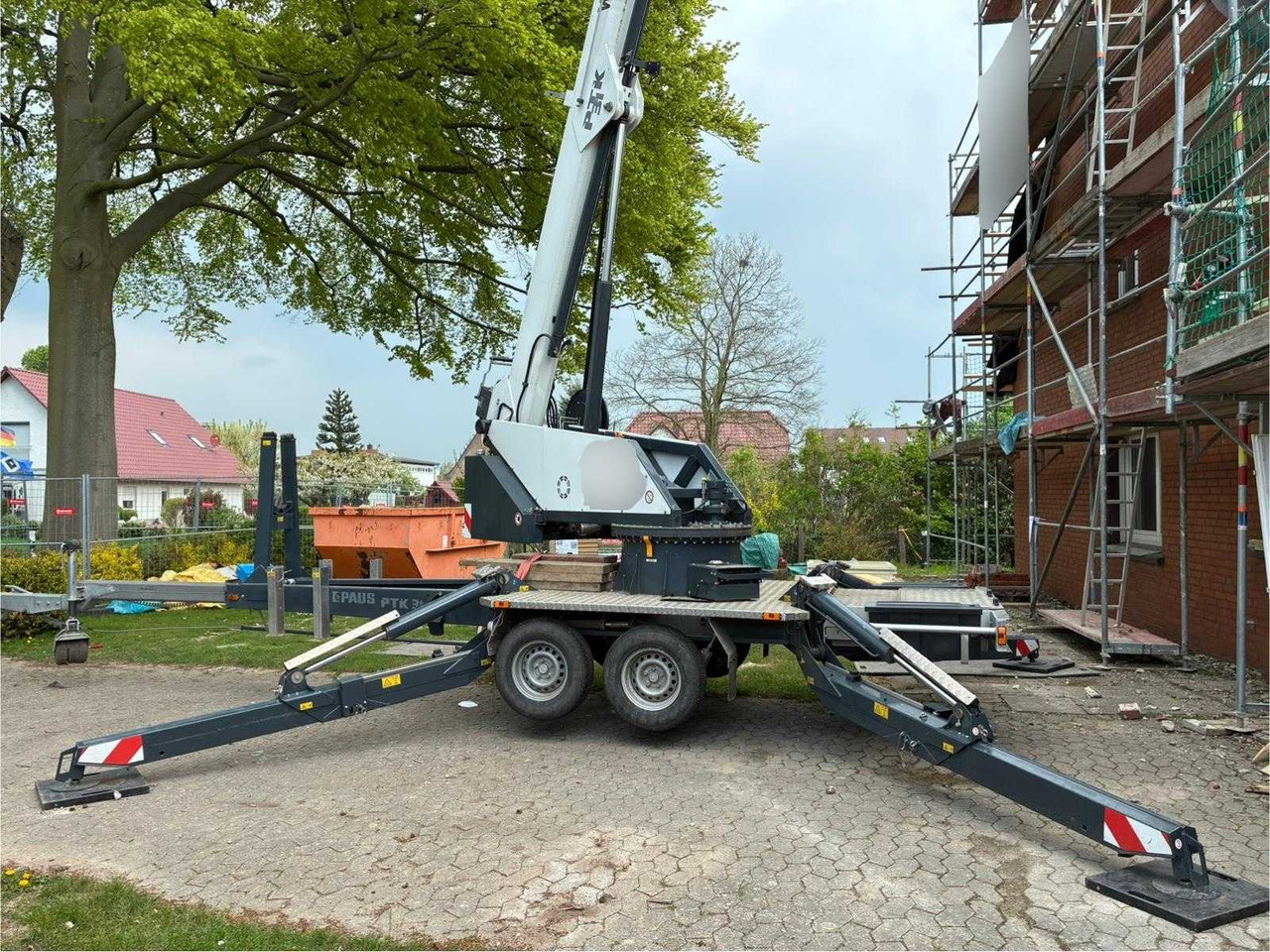 Paus Skyworker PTK 31 - Autódaru: 1 kép. Paus Skyworker PTK 31 - Autódaru: 1 kép.