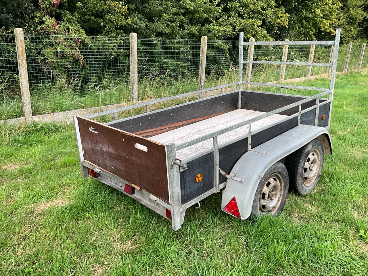 1996 TRAILER 750KG - Pótkocsi: 4 kép. 1996 TRAILER 750KG - Pótkocsi: 4 kép.