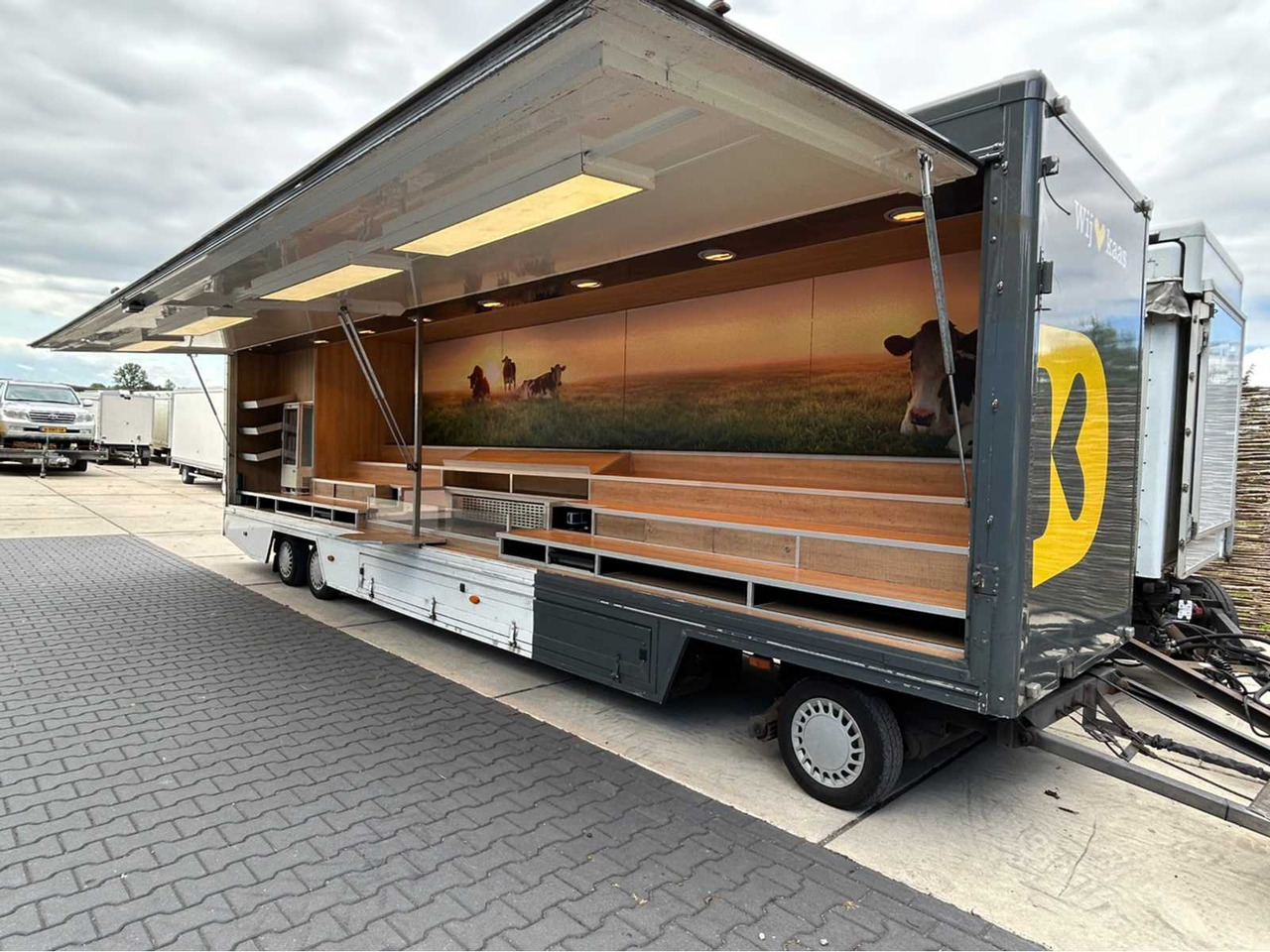 2003 HAPERT V3500 SALES TRAILER - Pótkocsi: 3 kép. 2003 HAPERT V3500 SALES TRAILER - Pótkocsi: 3 kép.