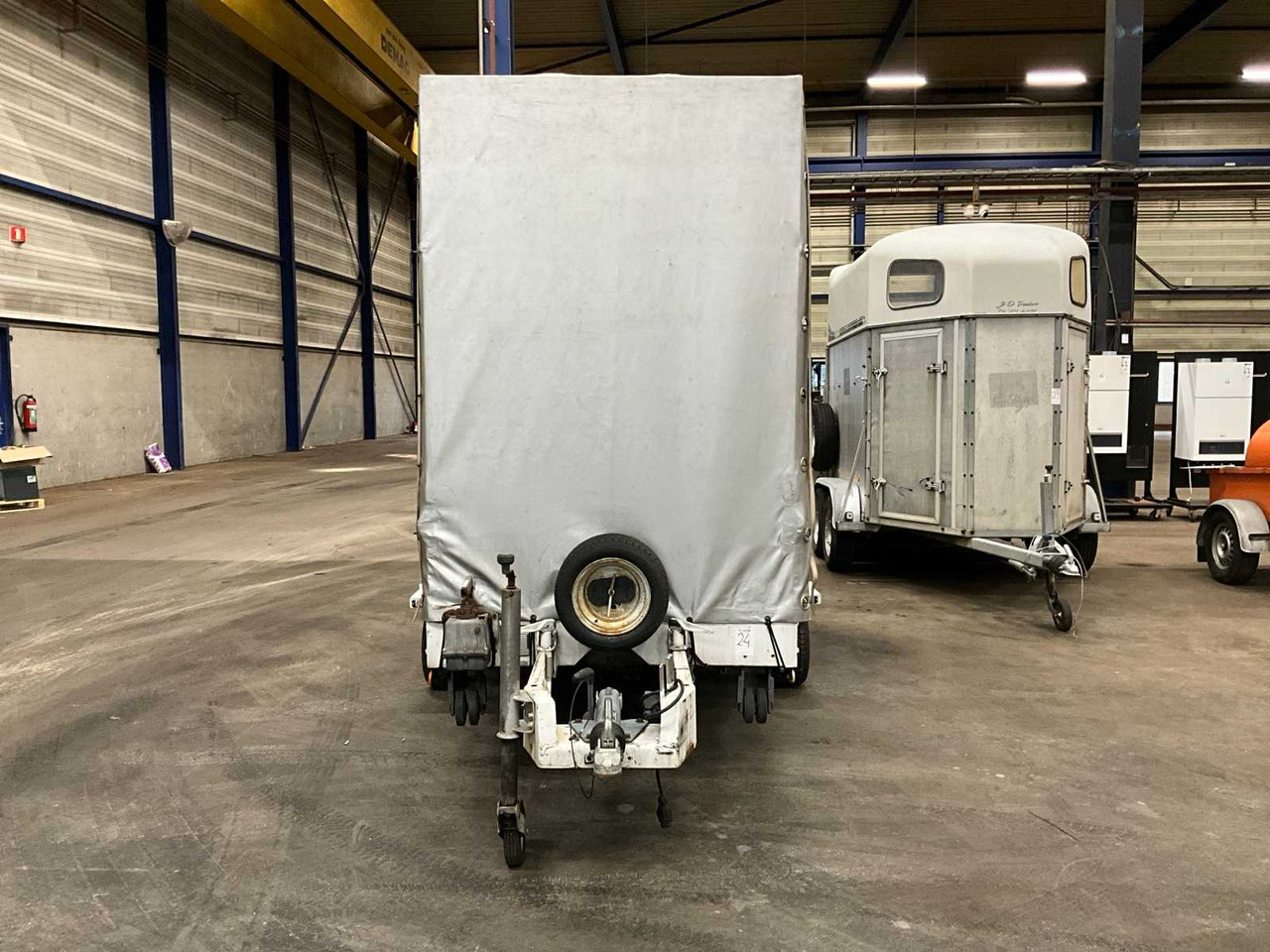 2008 STOCKX A2702 COVERED TRAILER - Pótkocsi: 2 kép. 2008 STOCKX A2702 COVERED TRAILER - Pótkocsi: 2 kép.