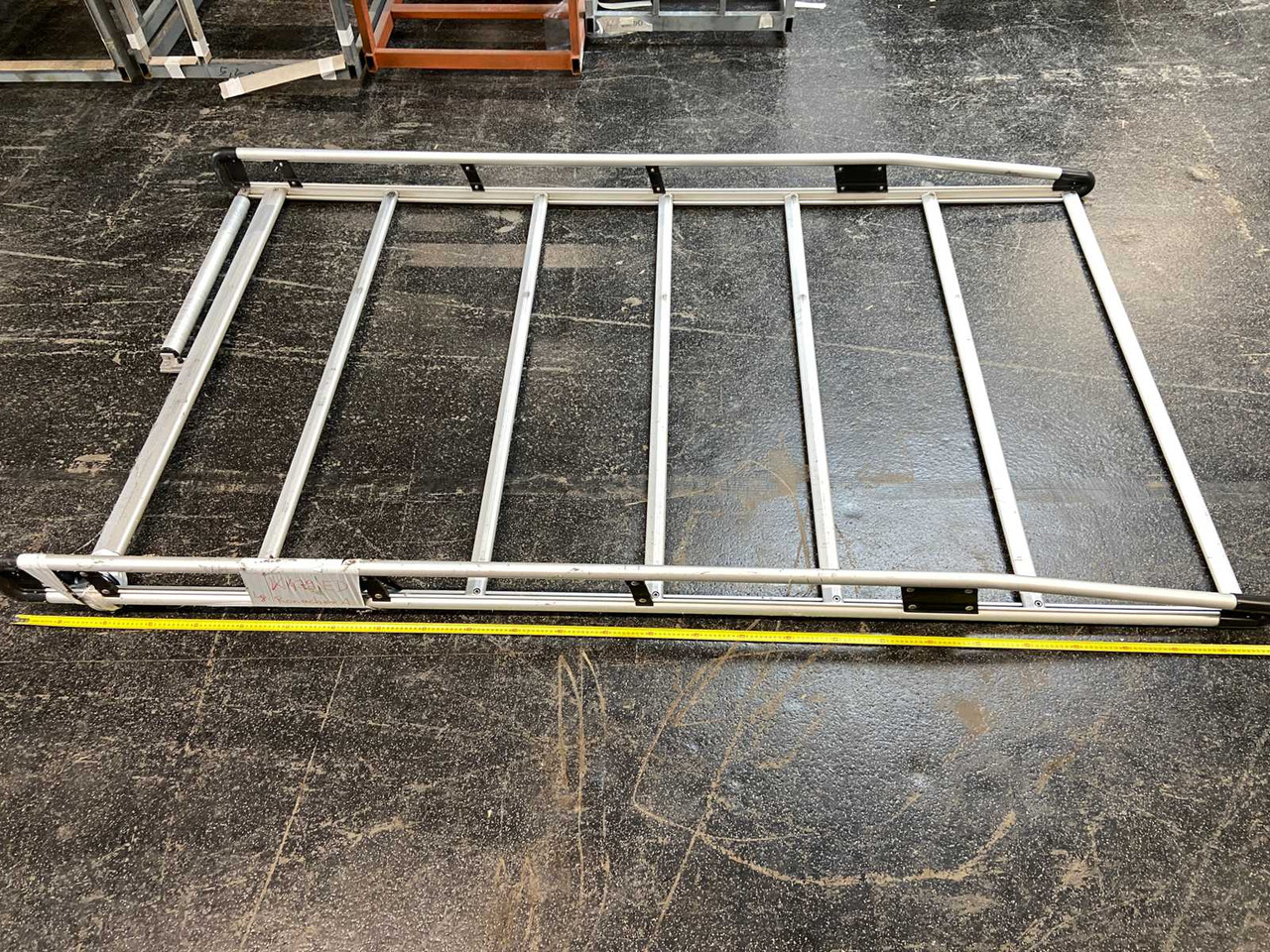 RENAULT - MASTER - 2016 - ROOF RACKS - Pótkocsi: 2 kép. RENAULT - MASTER - 2016 - ROOF RACKS - Pótkocsi: 2 kép.