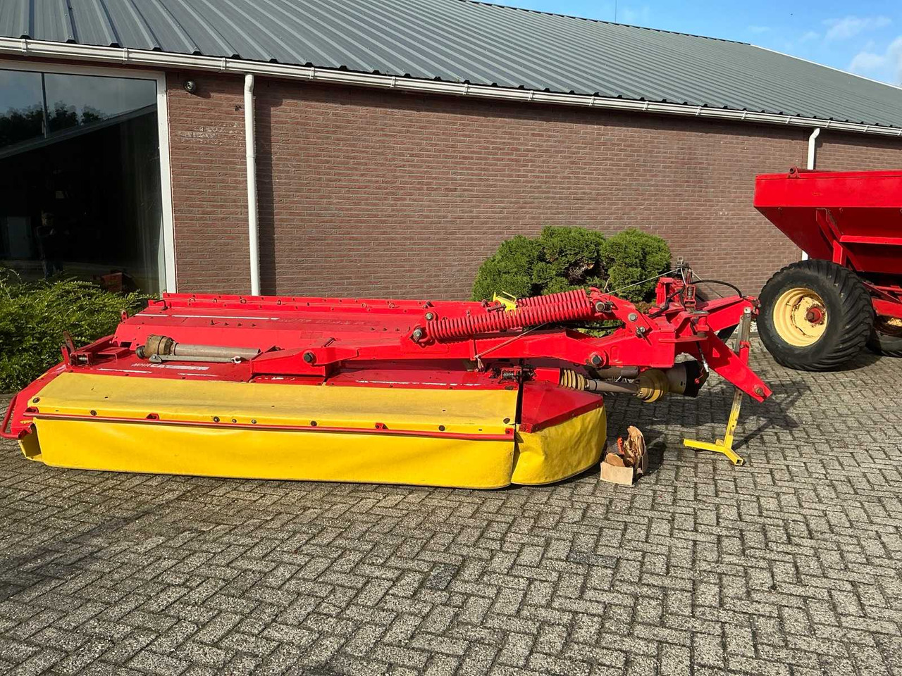 Pottinger Novacat305H - Szárzúzó/ Mulcsozó: 3 kép. Pottinger Novacat305H - Szárzúzó/ Mulcsozó: 3 kép.