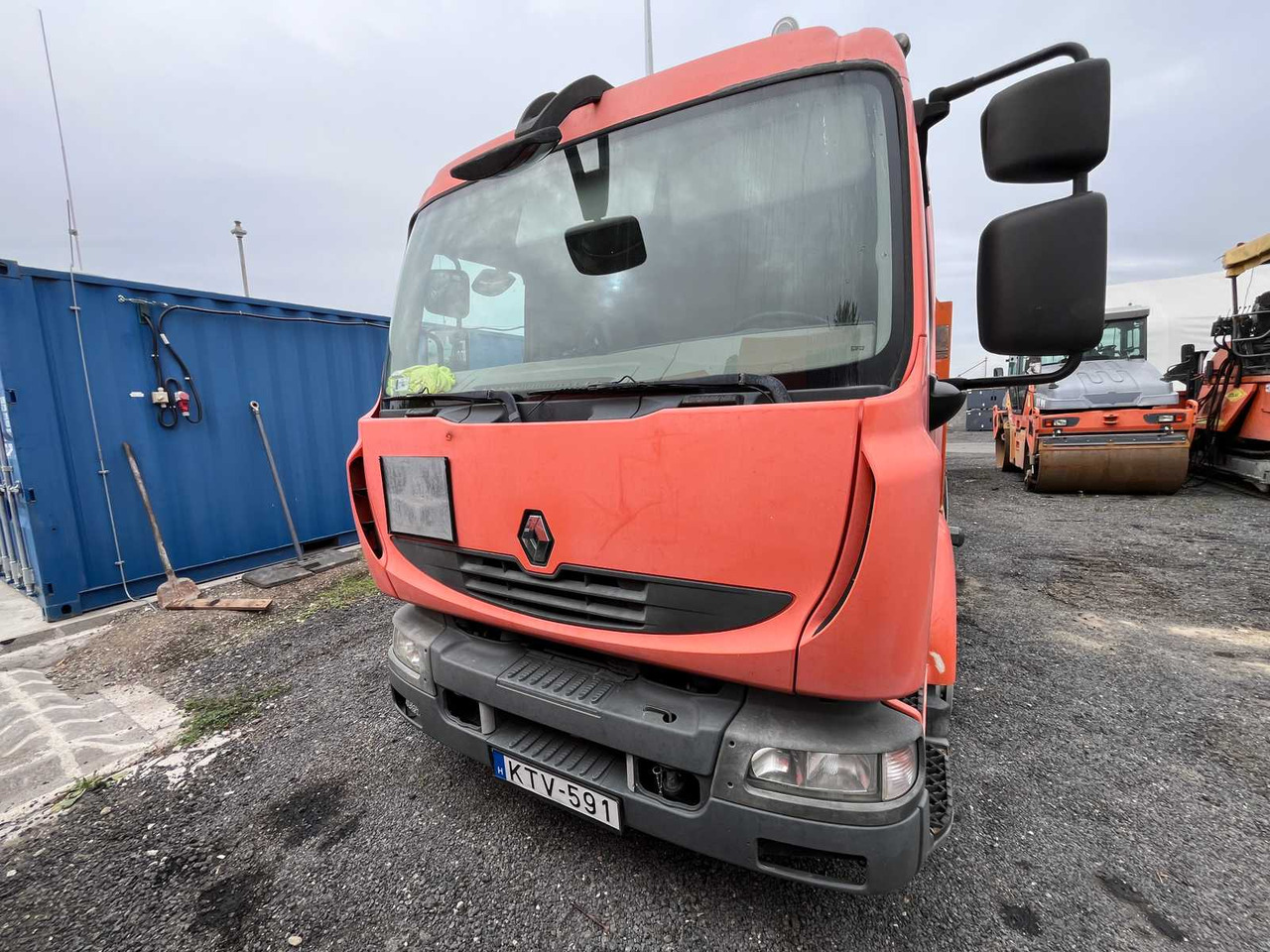 RENAULT Midlum 190.12 Light - Bitumenszóró: 3 kép. RENAULT Midlum 190.12 Light - Bitumenszóró: 3 kép.