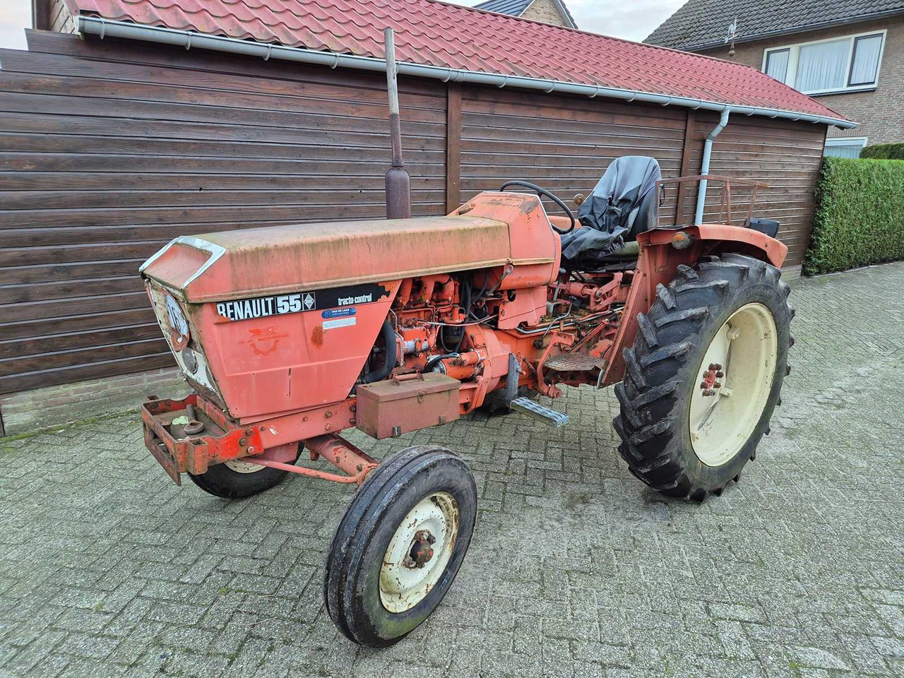 Renault 55 - Traktor: 1 kép. Renault 55 - Traktor: 1 kép.