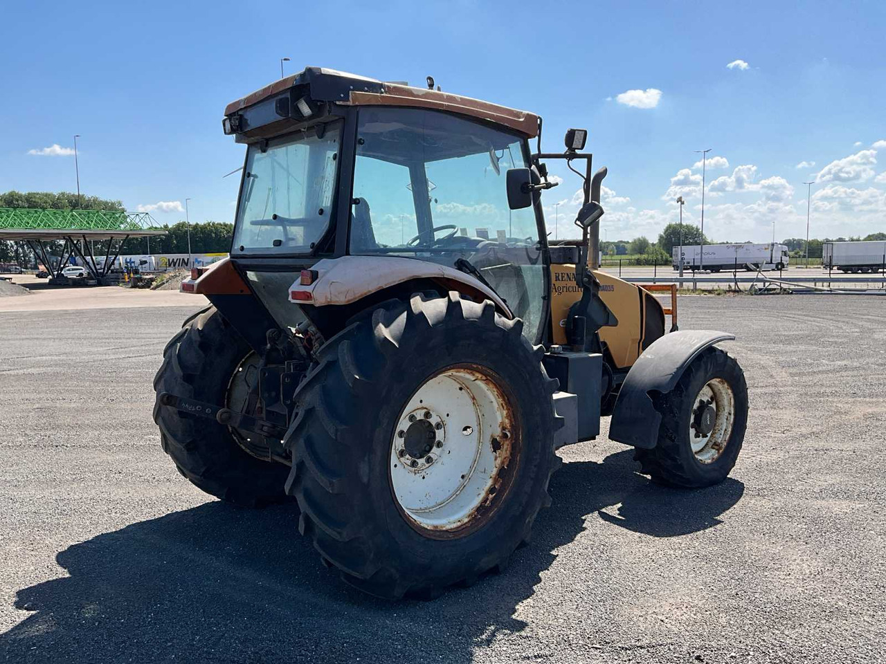 Renault Ergos 456 - Traktor: 5 kép. Renault Ergos 456 - Traktor: 5 kép.