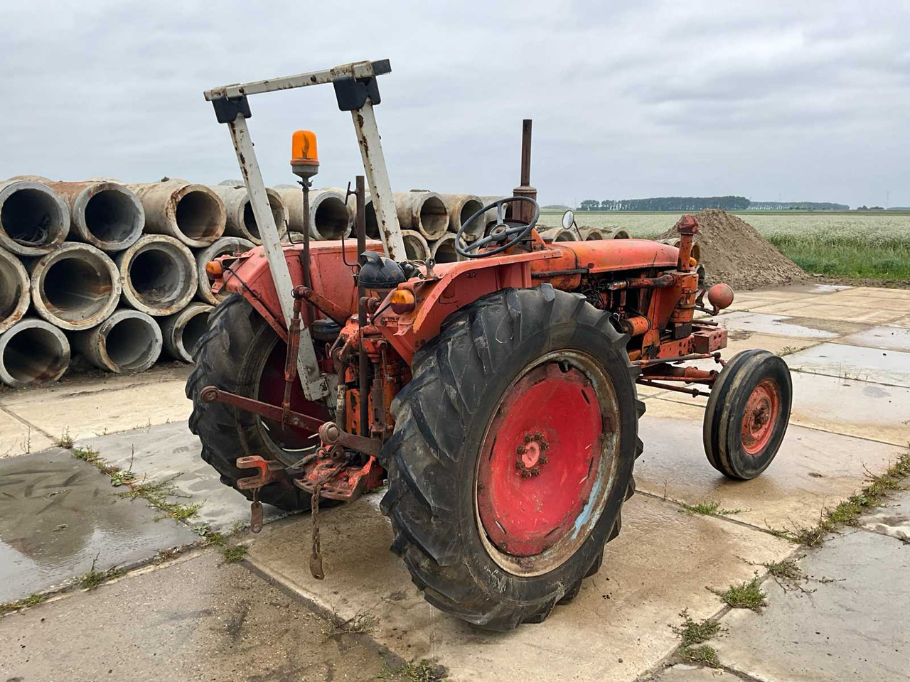 Renault n71 - Traktor: 3 kép. Renault n71 - Traktor: 3 kép.