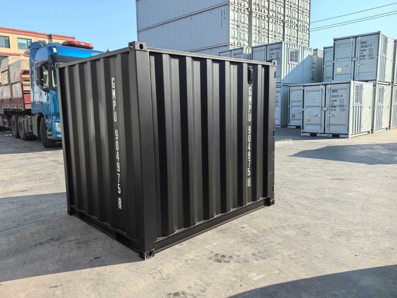 Rhino-cross-containers 8ft - Tengeri konténer: 2 kép. Rhino-cross-containers 8ft - Tengeri konténer: 2 kép.