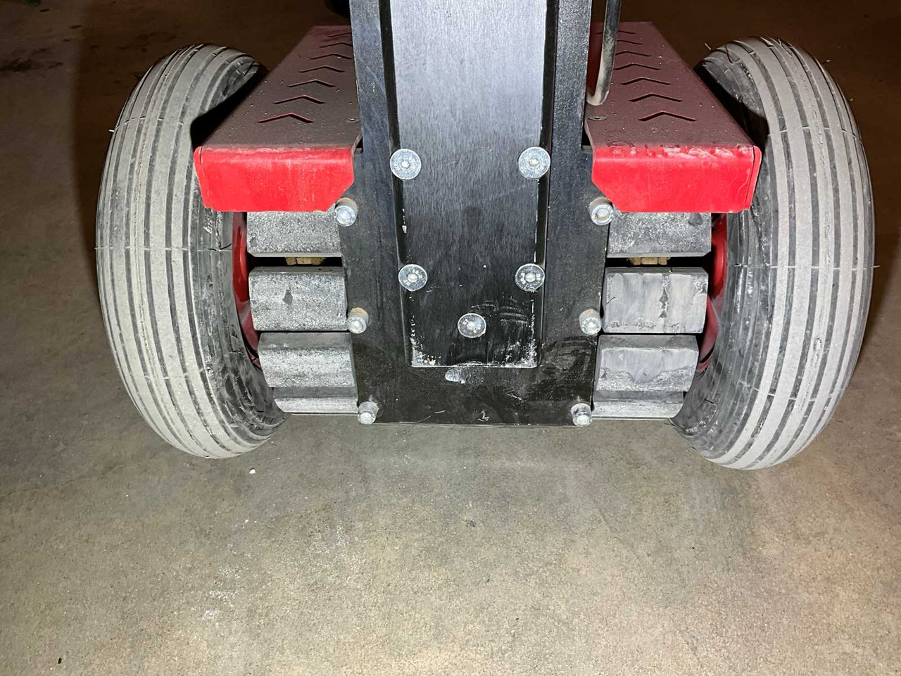 Roll RO-2 - Talajművelő gep: 5 kép. Roll RO-2 - Talajművelő gep: 5 kép.