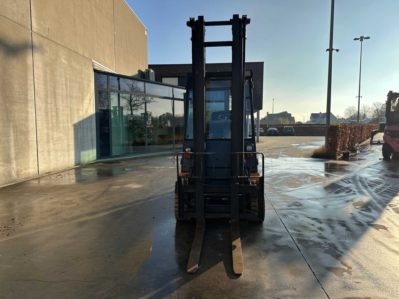 STILL - 2000 - R70-25T - FORKLIFT - Villás targonca: 2 kép. STILL - 2000 - R70-25T - FORKLIFT - Villás targonca: 2 kép.