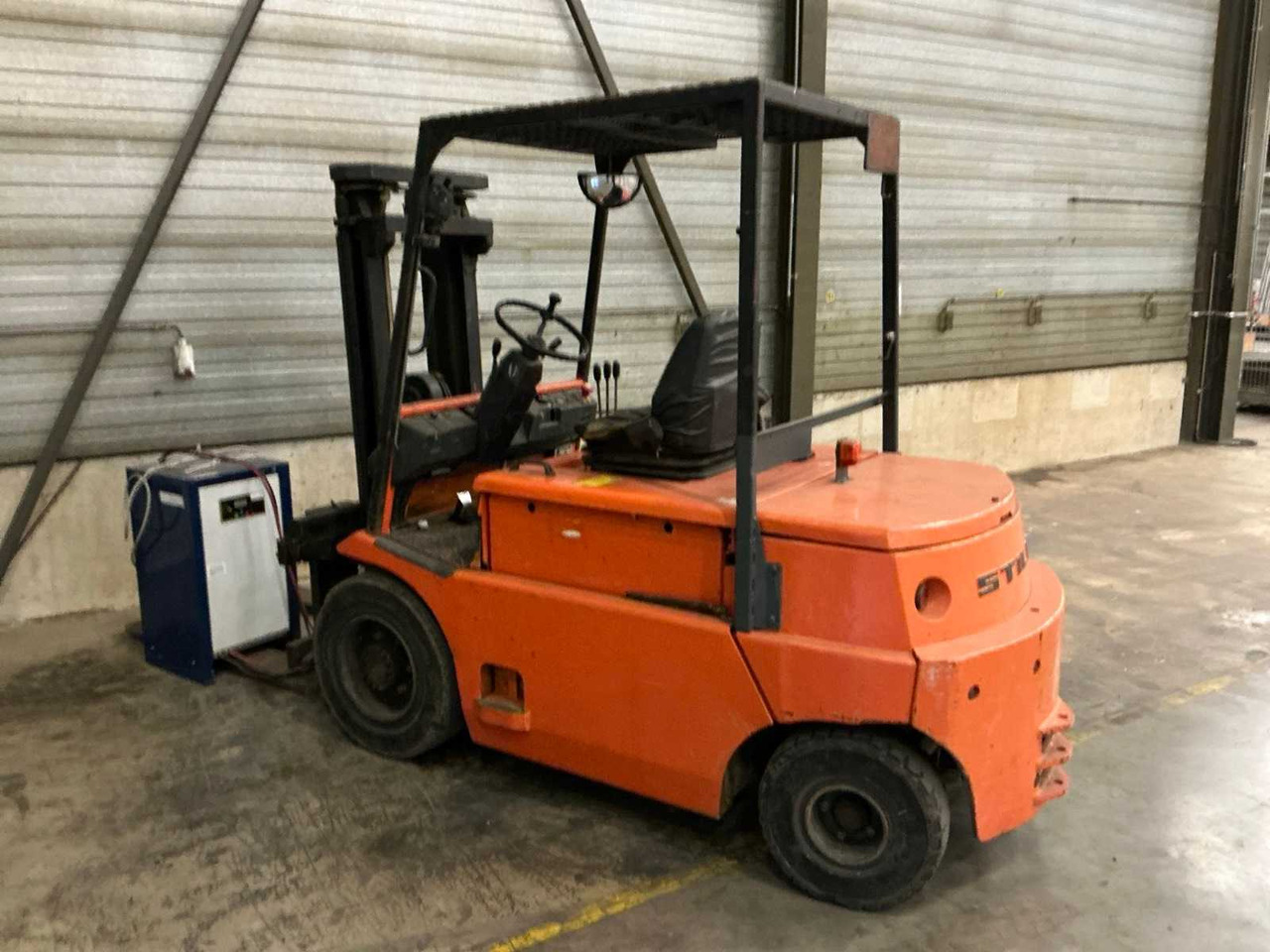STILL R 60-35 FORKLIFT - Villás targonca: 3 kép. STILL R 60-35 FORKLIFT - Villás targonca: 3 kép.