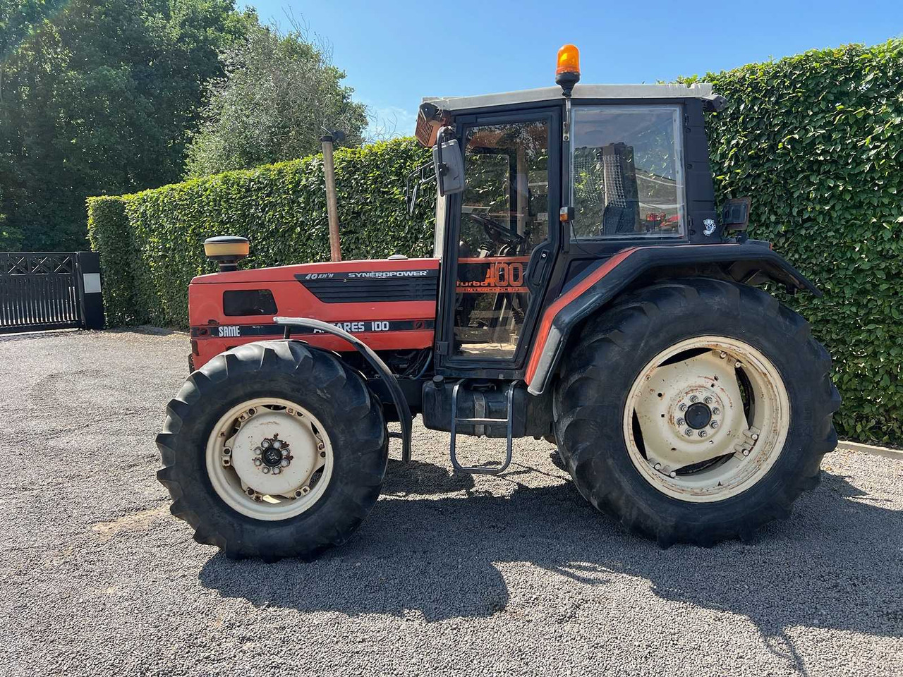Same Antares 100 - Traktor: 3 kép. Same Antares 100 - Traktor: 3 kép.