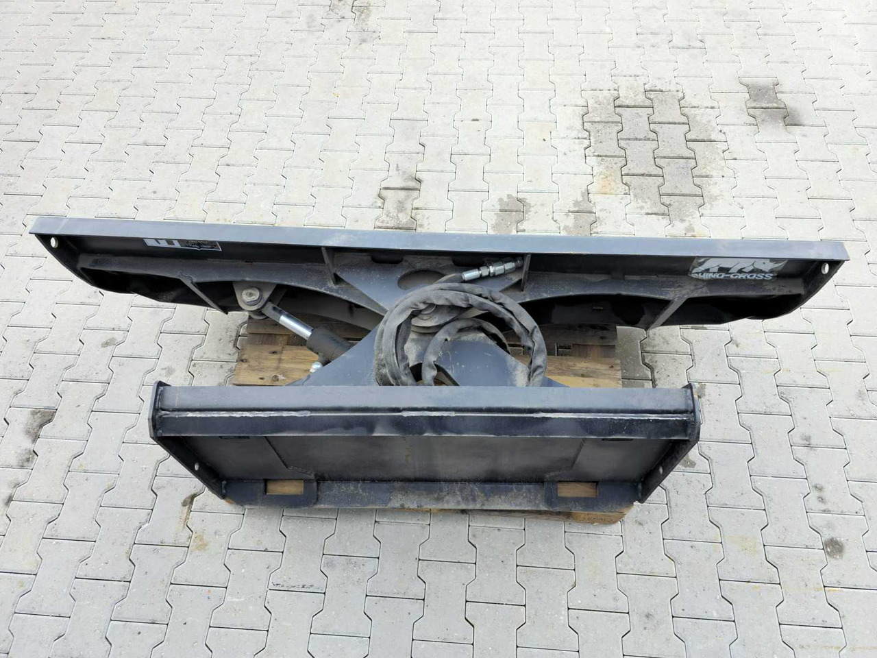 Shovel - Hóeke: 2 kép. Shovel - Hóeke: 2 kép.