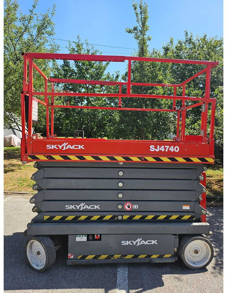 Skyjack - Emelő: 2 kép. Skyjack - Emelő: 2 kép.