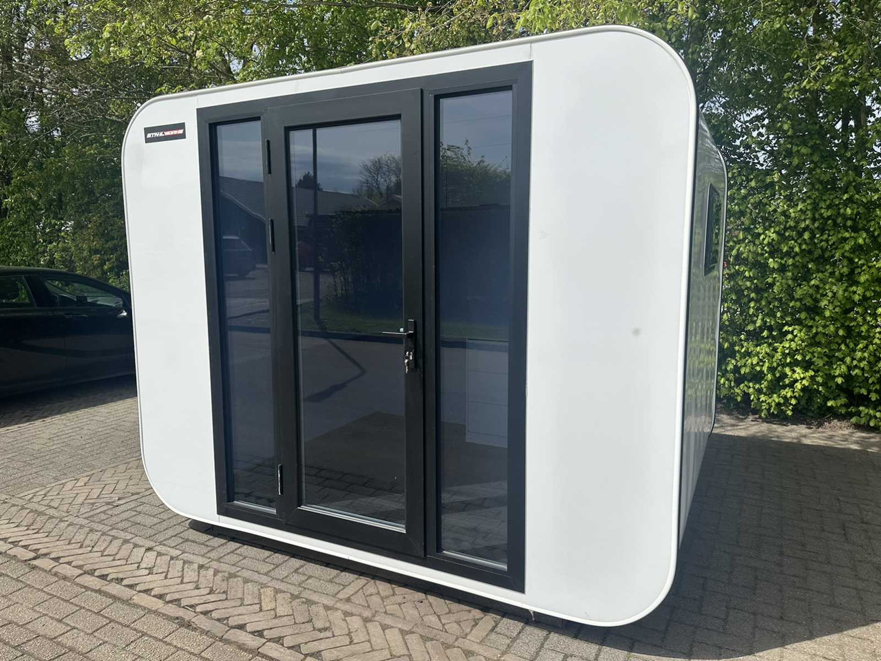 Stahlworks Eco 3000 - Konténerház: 4 kép. Stahlworks Eco 3000 - Konténerház: 4 kép.