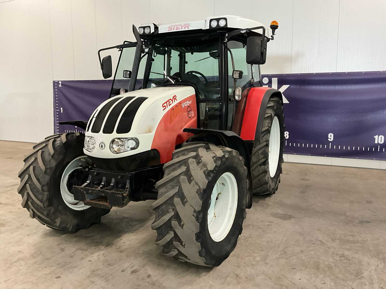 Steyr 9105 MT - Traktor: 1 kép. Steyr 9105 MT - Traktor: 1 kép.