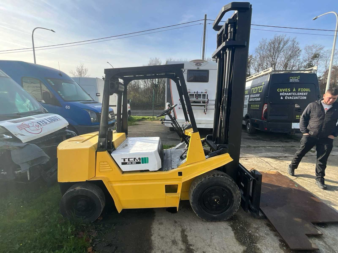 TCM FD30 FORKLIFT - Villás targonca: 5 kép. TCM FD30 FORKLIFT - Villás targonca: 5 kép.