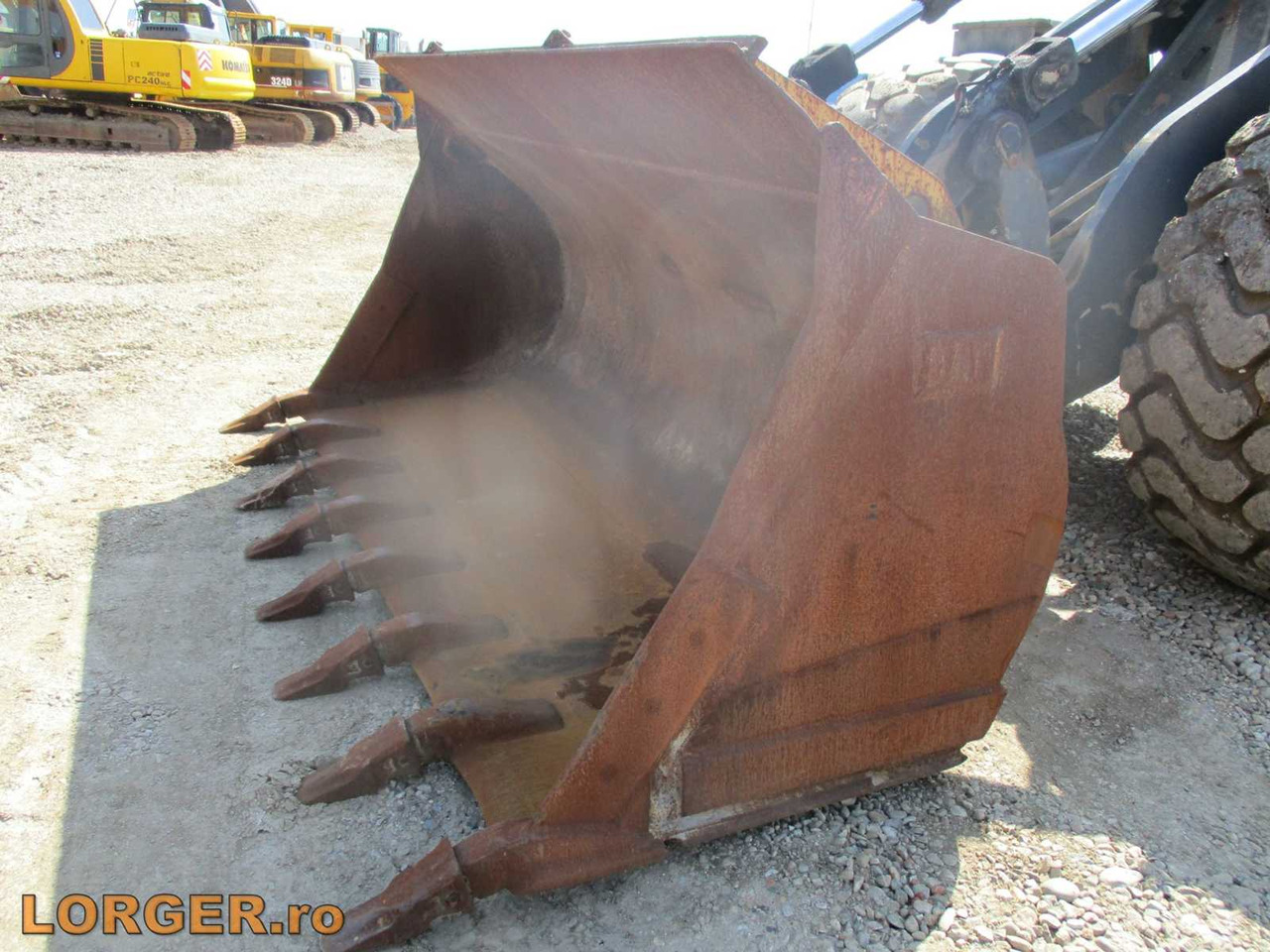 Gumikerekes homlokrakodó TEREX TL 450 WHEEL LOADER: 8 kép.