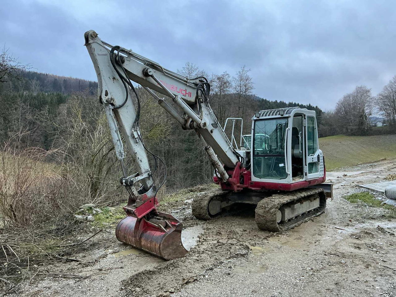 Takeuchi TB175 - Lánctalpas kotró: 1 kép. Takeuchi TB175 - Lánctalpas kotró: 1 kép.