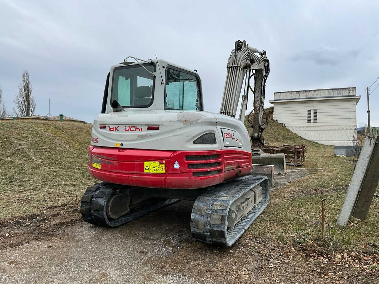 Takeuchi TB290 - Minikotró: 1 kép. Takeuchi TB290 - Minikotró: 1 kép.