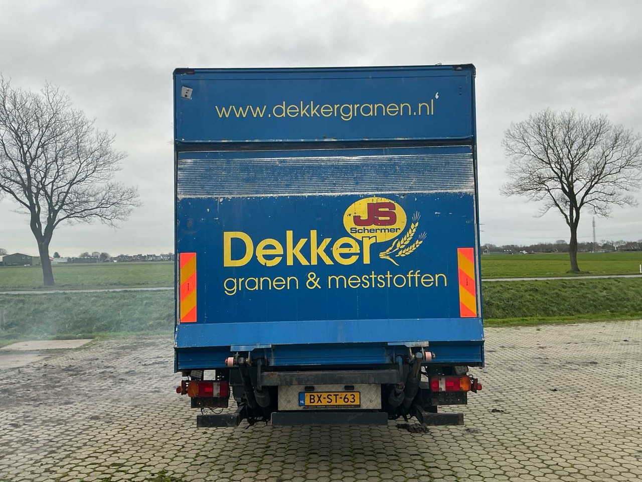 2010 MAN TGL 12.180 4X2 BL EEV TRUCK - Teherautó: 5 kép. 2010 MAN TGL 12.180 4X2 BL EEV TRUCK - Teherautó: 5 kép.