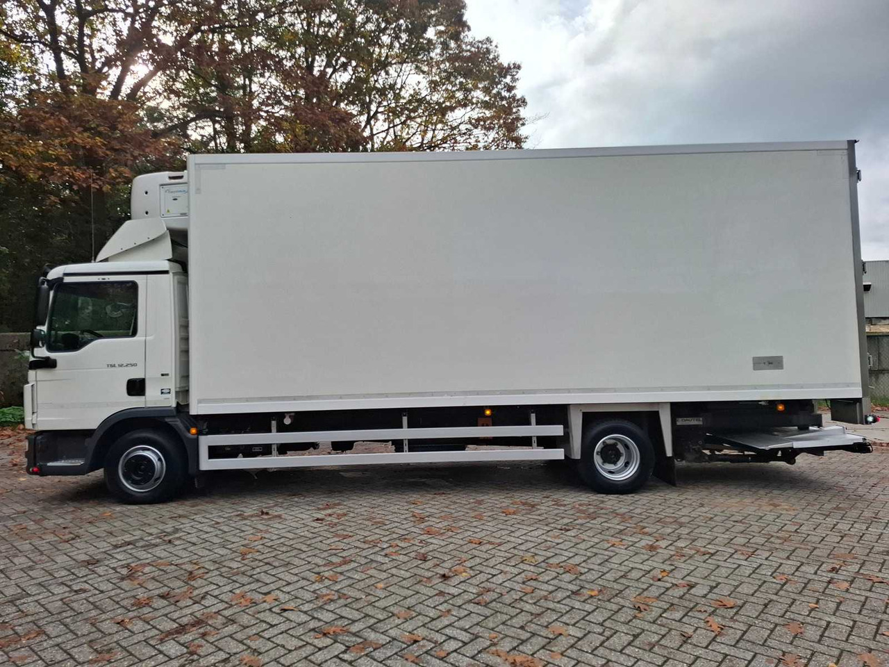 2014 MAN TGL 12.250 TRUCK - Teherautó: 3 kép. 2014 MAN TGL 12.250 TRUCK - Teherautó: 3 kép.