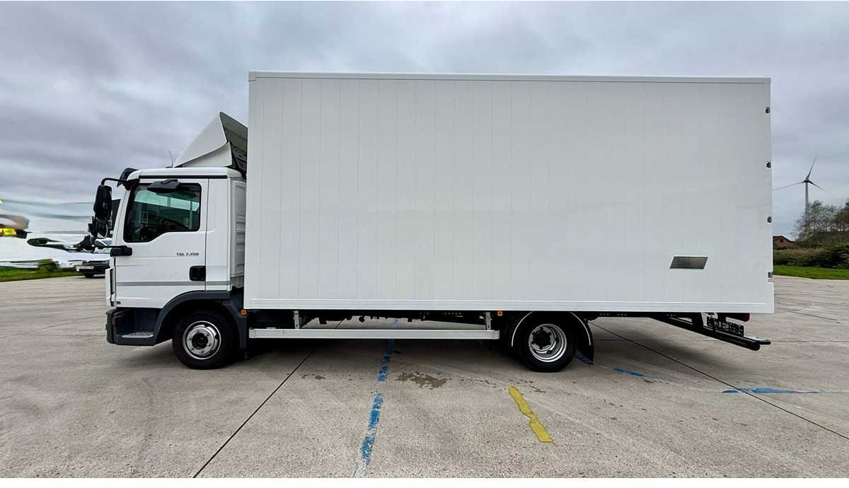 2016 MAN TGL 7.150 TRUCK - Teherautó: 3 kép. 2016 MAN TGL 7.150 TRUCK - Teherautó: 3 kép.